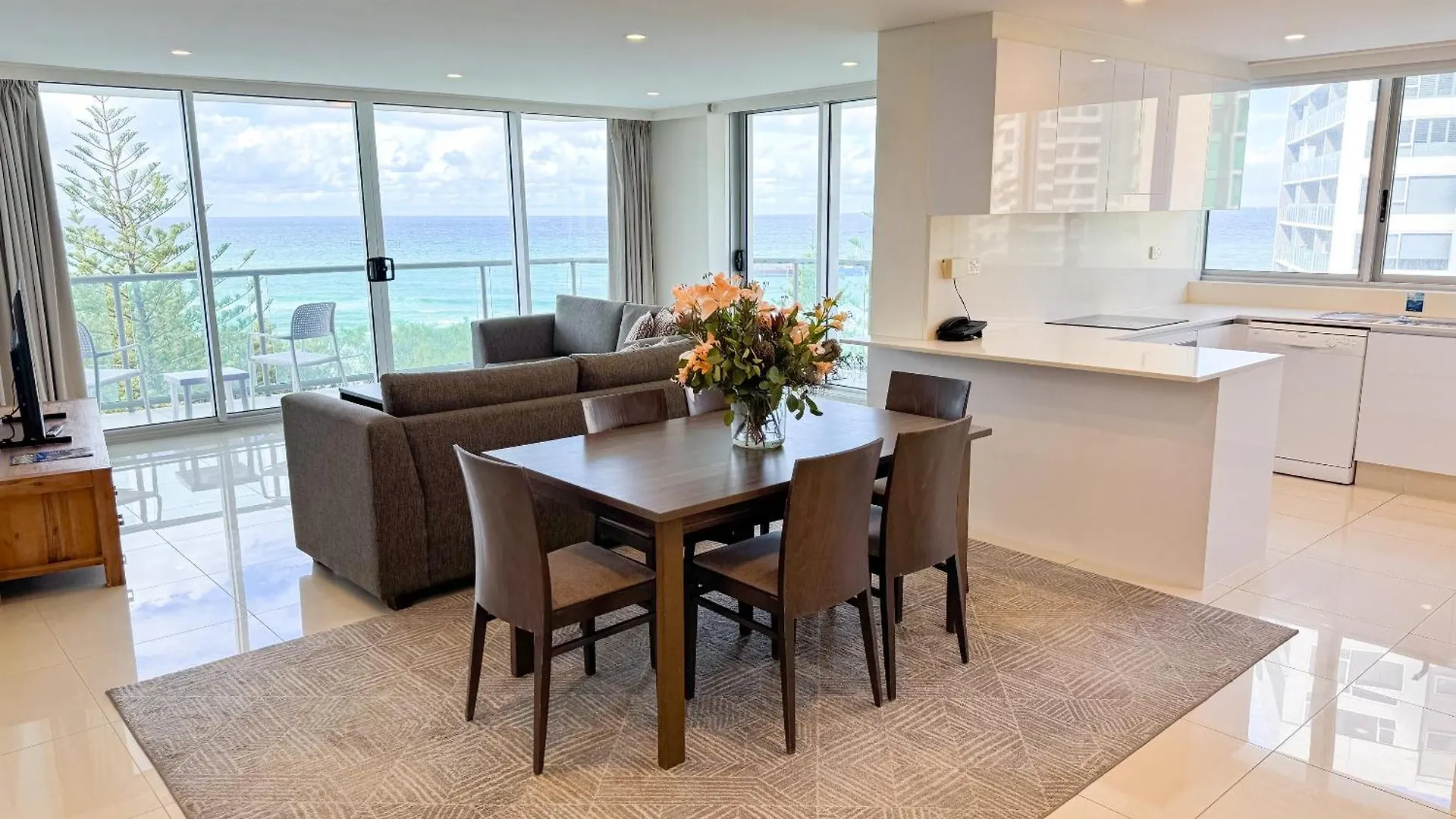 Peninsula Resort - Apartments By Gold Coast Holidays